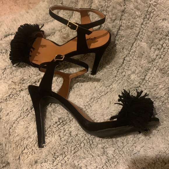 Qupid Heels size 6 - Picture 2 of 5